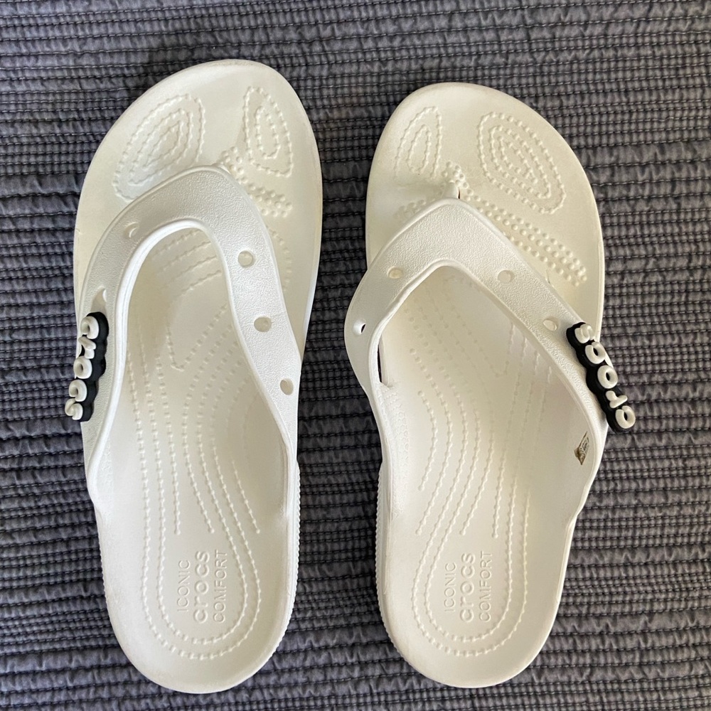 CROCS Classic White Sandals